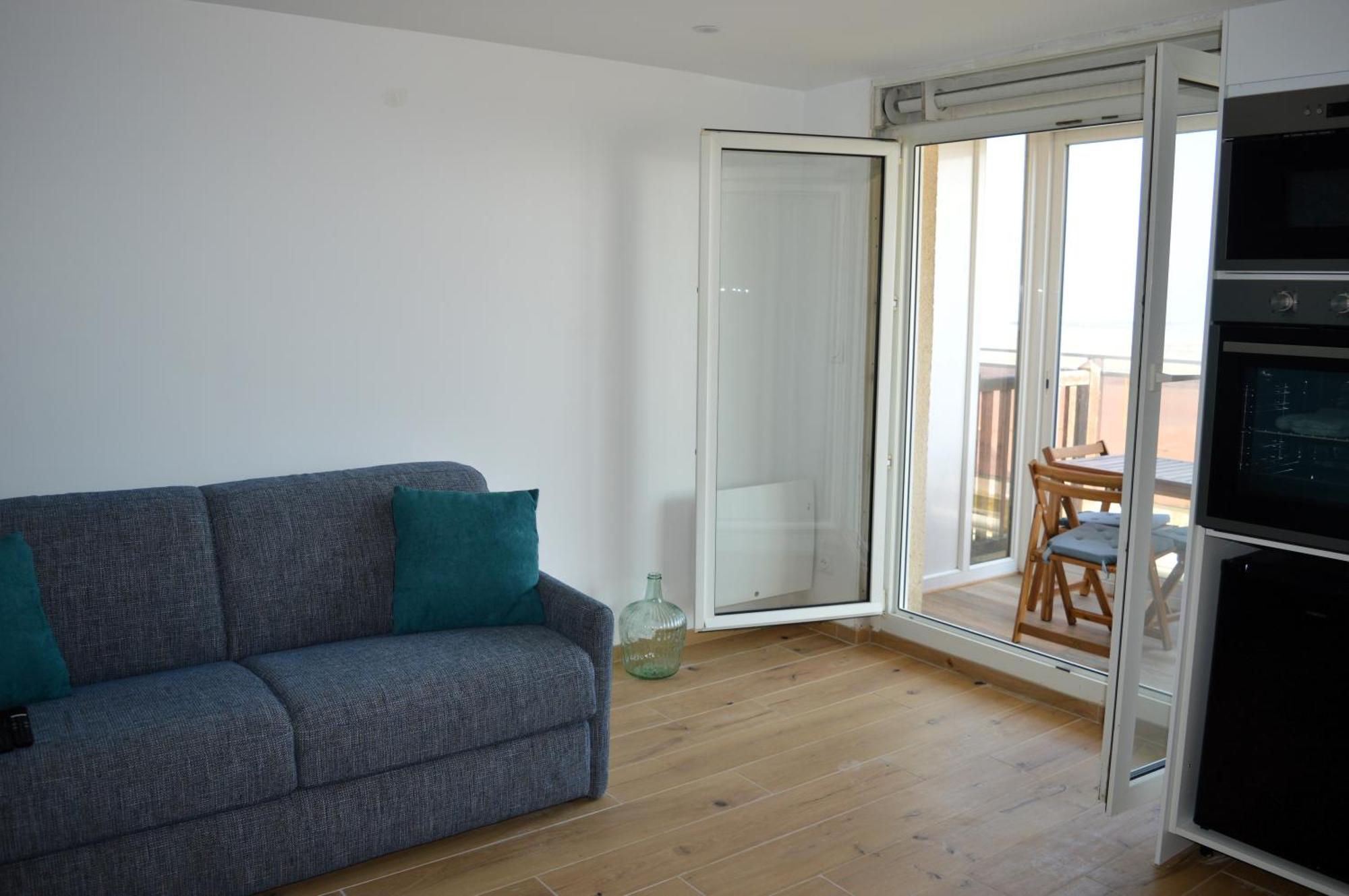 Mettons Les Voiles - Appt Vue Mer Avec Loggia Bernières-sur-Mer Esterno foto